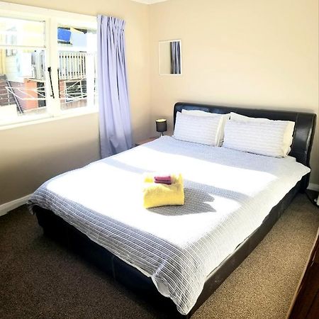 Emma'S Cosy City Hideaway نيلسون الغرفة الصورة